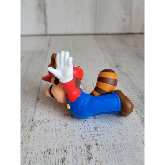 Hallmark super Mario raccoon version ornament Xmas - Picture 5 of 6